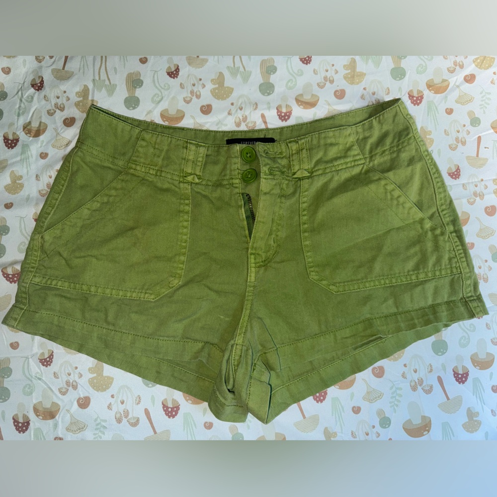 Forever 21 Womens Juniors Lime Green Cargo Shorts Low Rise Small Size 4